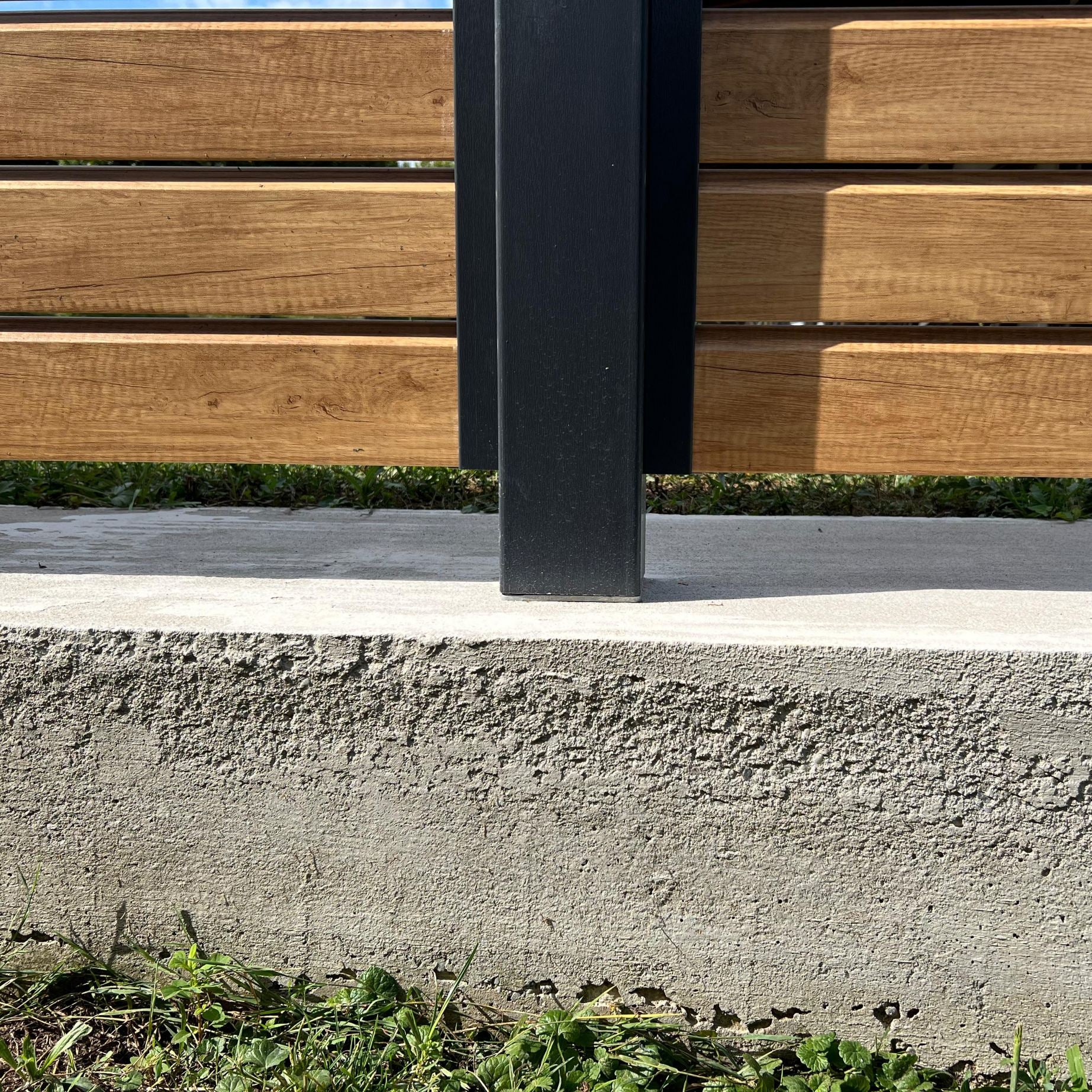 Rhombus Blickdicht Sichtschutzzaun Kunststoff - Desert Oak - Anthrazit Rahmen