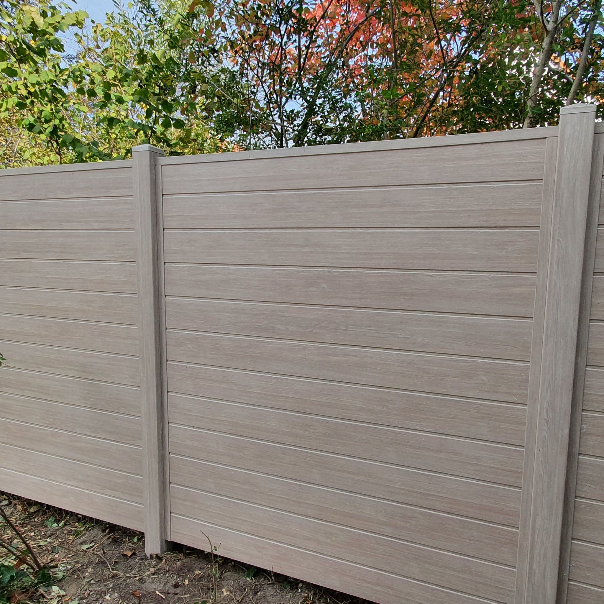 Sichtschutzzaun Kunststoff - Sheffield Oak light Klassische Optik